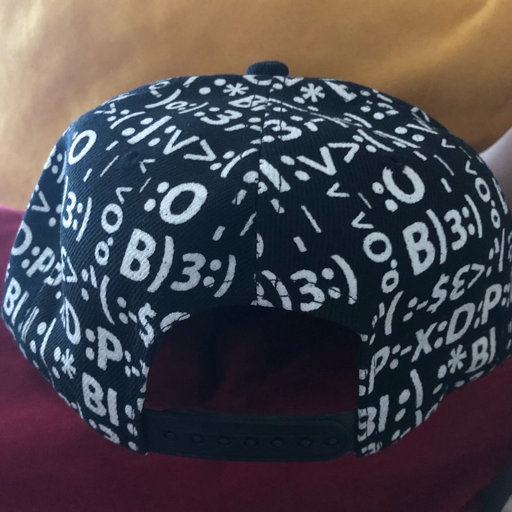 Unisex Cap #Love - Picture 4 of 6